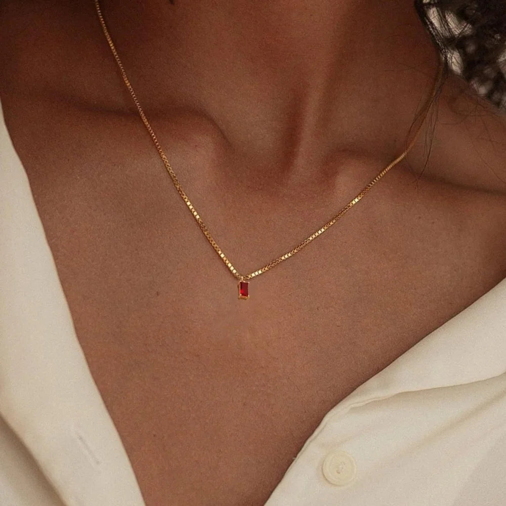 MEDFOLY Collier de pendentif Pierre de naissance plaqué or hypoallergénique zircone cubique